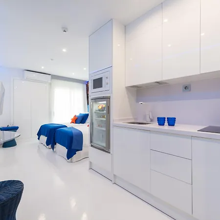 Wavia - Adults Only 3*