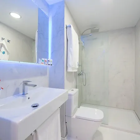Wavia - Adults Only Hotell 3*