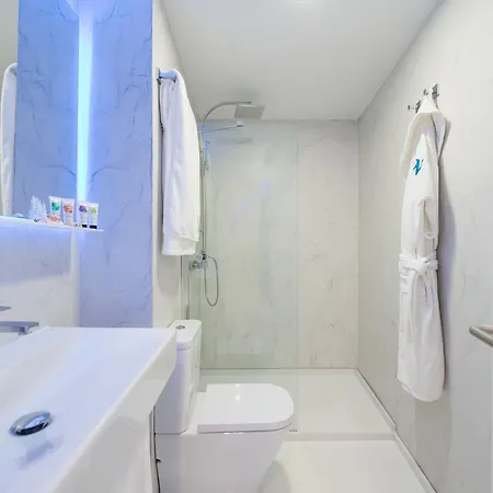 Wavia - Adults Only Hotell