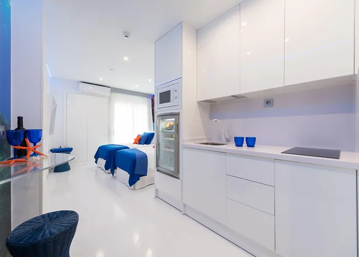 Wavia - Adults Only 3*